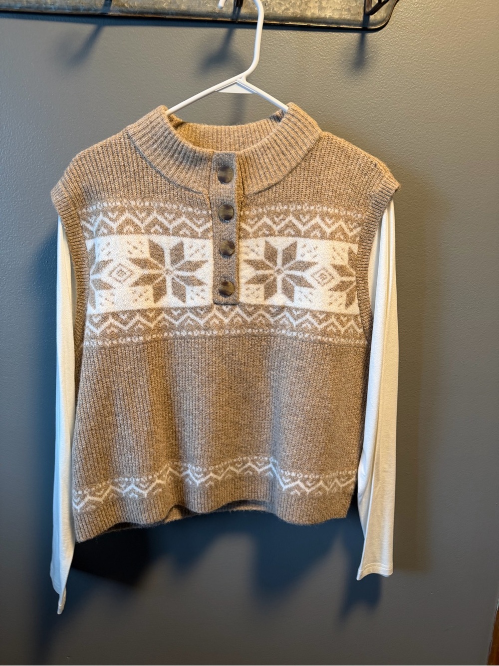 Marled Tan and Cream Button Sweater with white sleeves NWT
